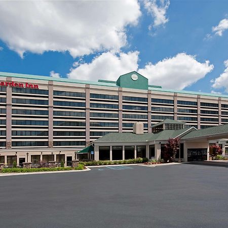 Hilton Garden Inn Detroit Southfield Bagian luar foto