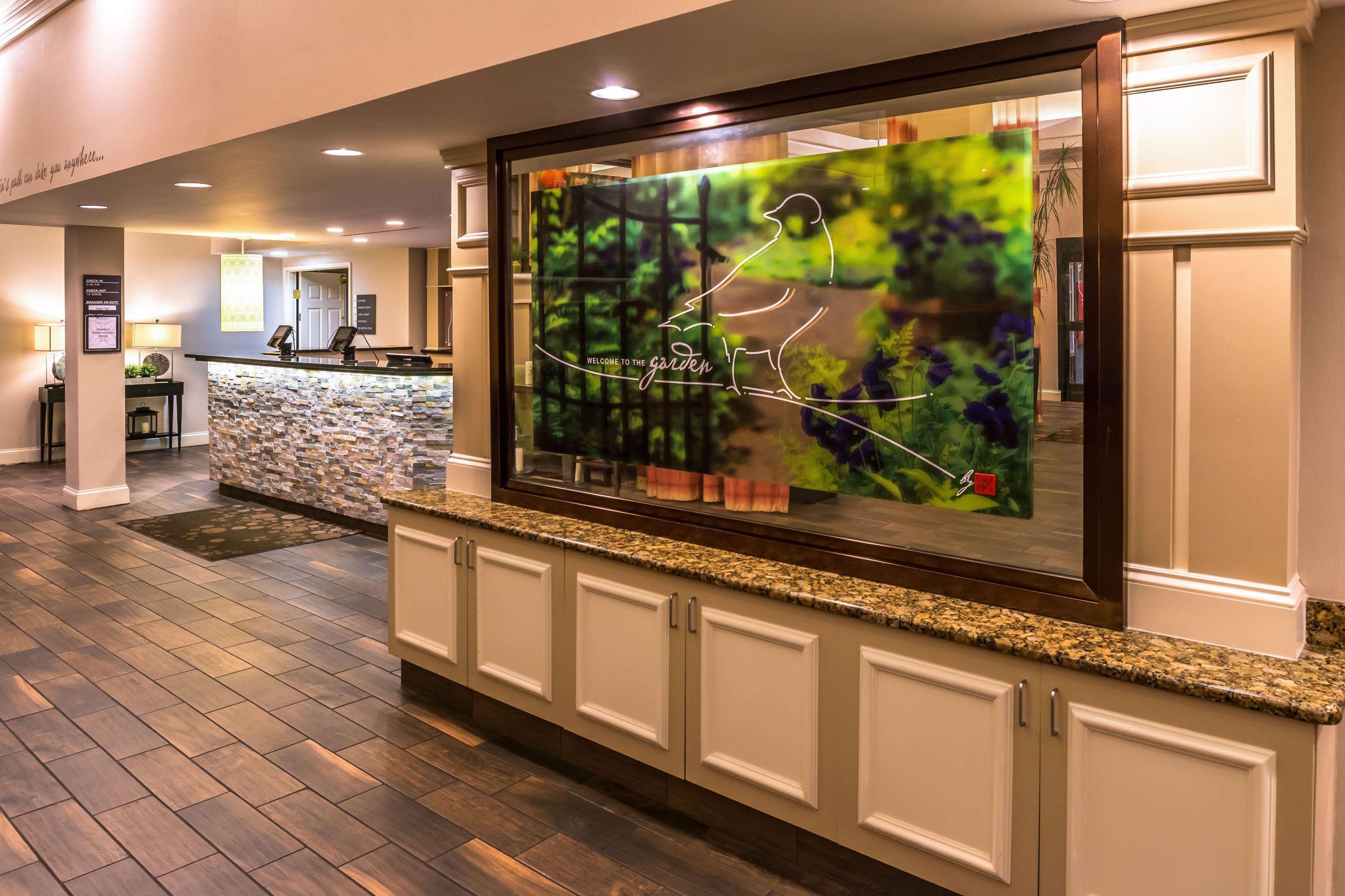 Hilton Garden Inn Detroit Southfield Bagian luar foto