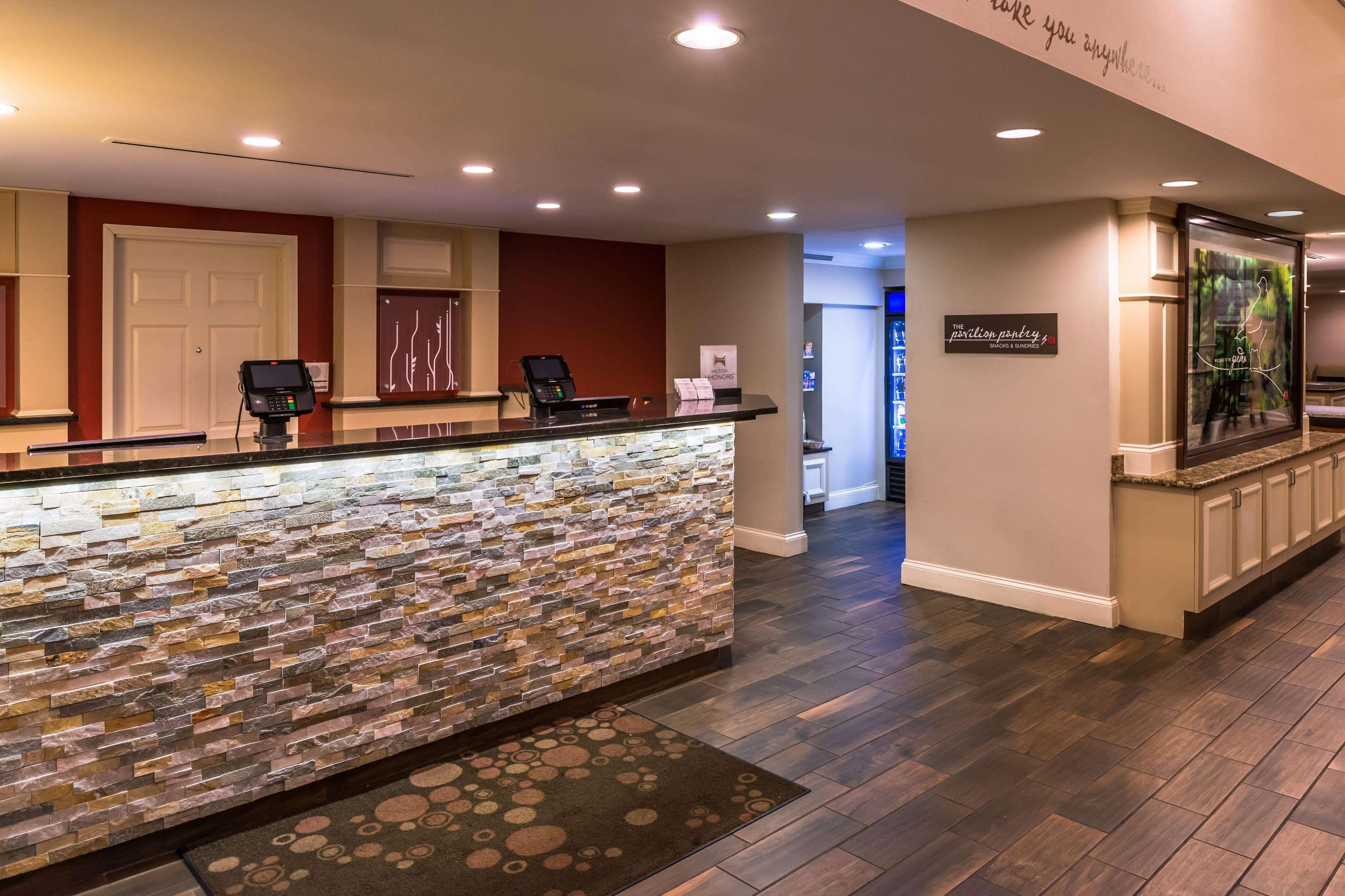 Hilton Garden Inn Detroit Southfield Bagian luar foto