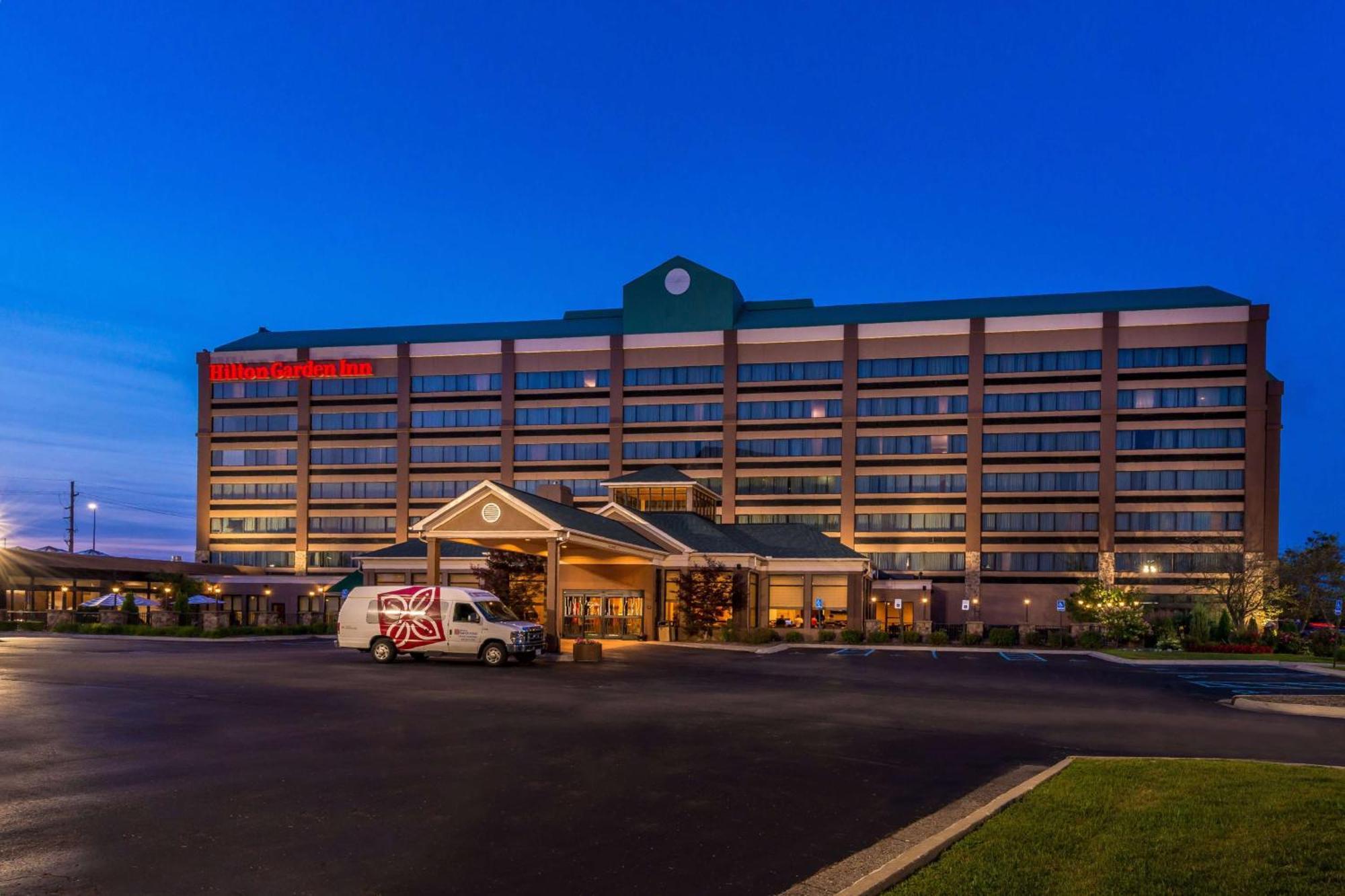Hilton Garden Inn Detroit Southfield Bagian luar foto