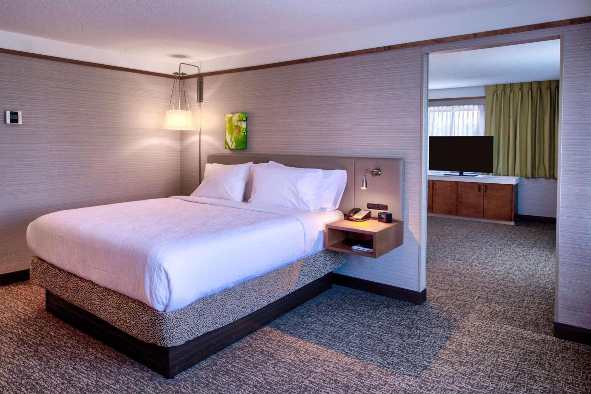 Hilton Garden Inn Detroit Southfield Bagian luar foto